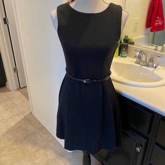Black cocktail Dress - Picture 2 of 5